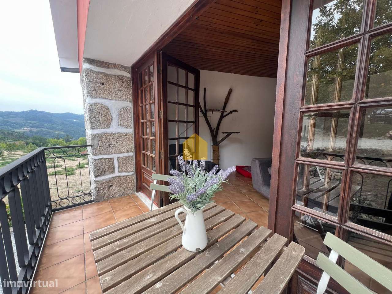 Quinta de Charme com Antigo Lagar, Pomar e 2.200 m² de Natureza-24