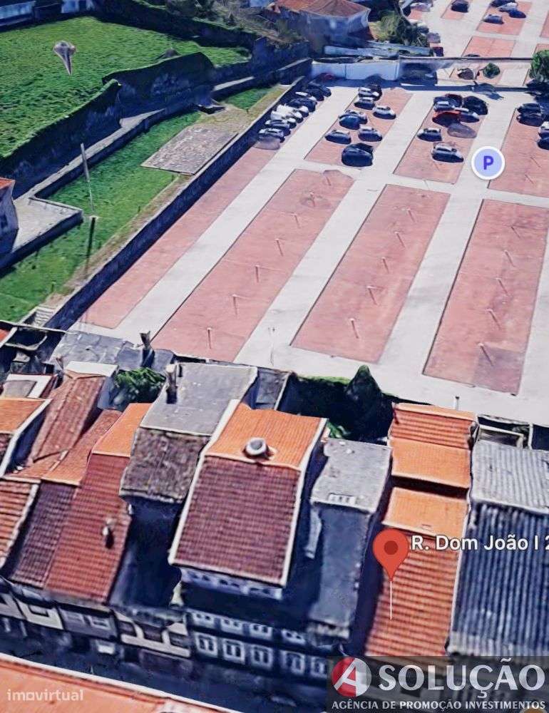 Prédio de 3 pisos  no centro de Guimarães-5