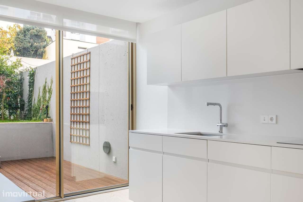 Apartamento T1 + 1 com vista, Campo Pequeno, Lisboa-9