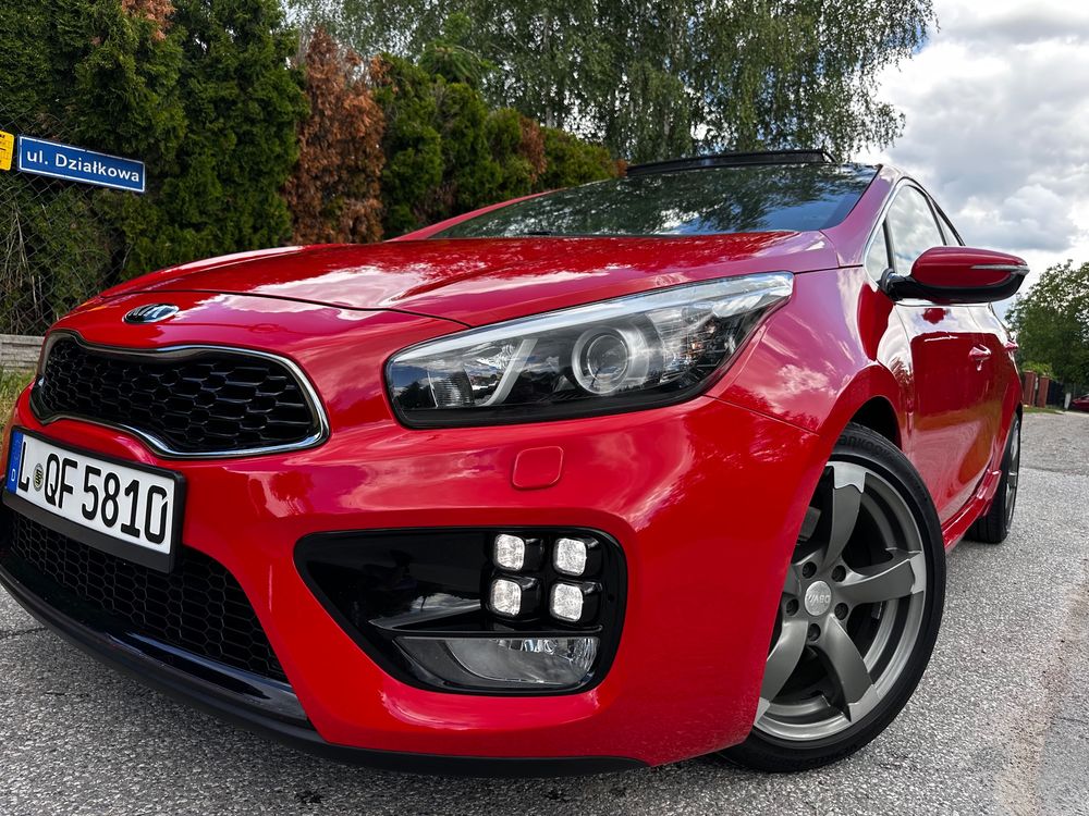 Kia Ceed II 1.6 T-GDI GT-Challenge 2014