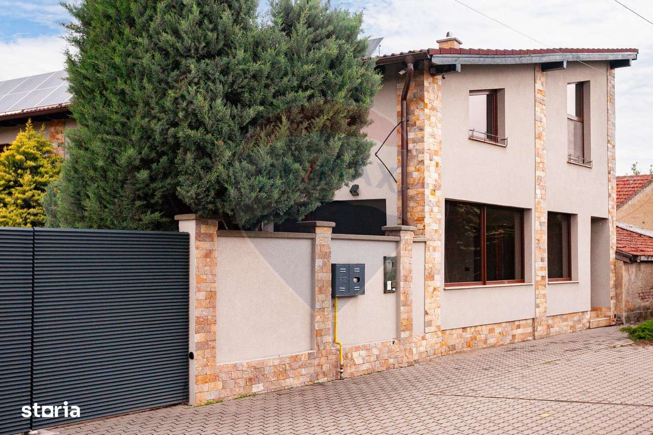 Spațiu comercial de 190 mp de închiriat în zona Subcetate - Imagine principală: 1/20