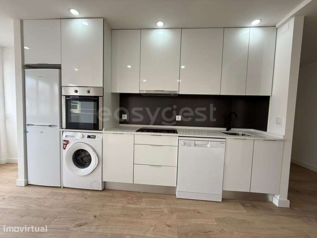 Apartamento T2+1 totalmente renovado - Grande imagem: 4/19