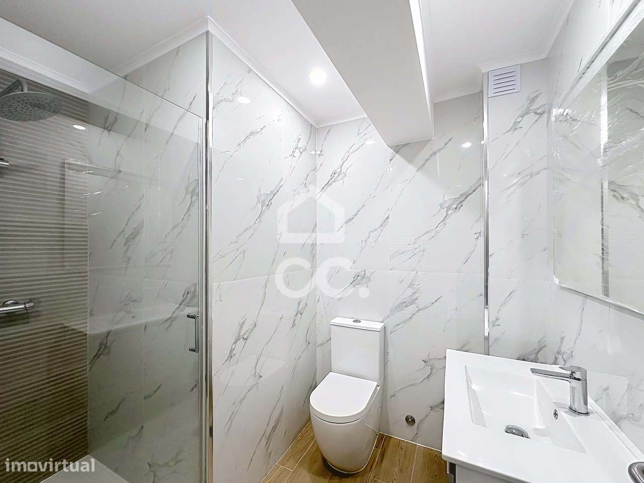 Apartamento T3 com garagem em Santa Maria Maior - Grande imagem: 4/13