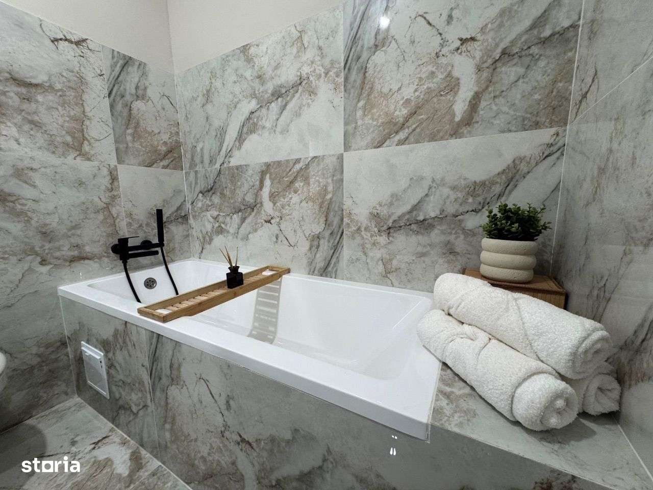 Casă stil mediteranean – 500 mp teren, finisaje premium-9