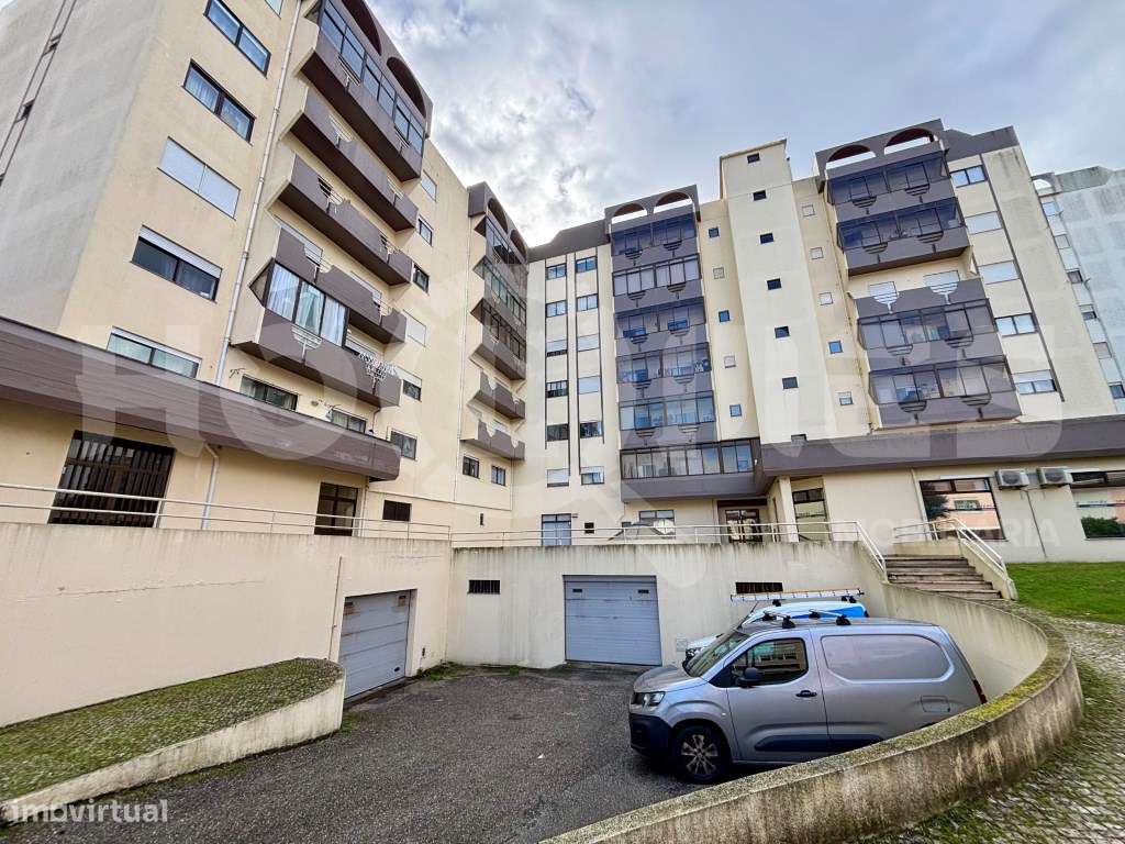 T4 com Garagem | 146 m² | 2 Suítes | Varandas com Vista Mar e Cidad... - Grande imagem: 2/33