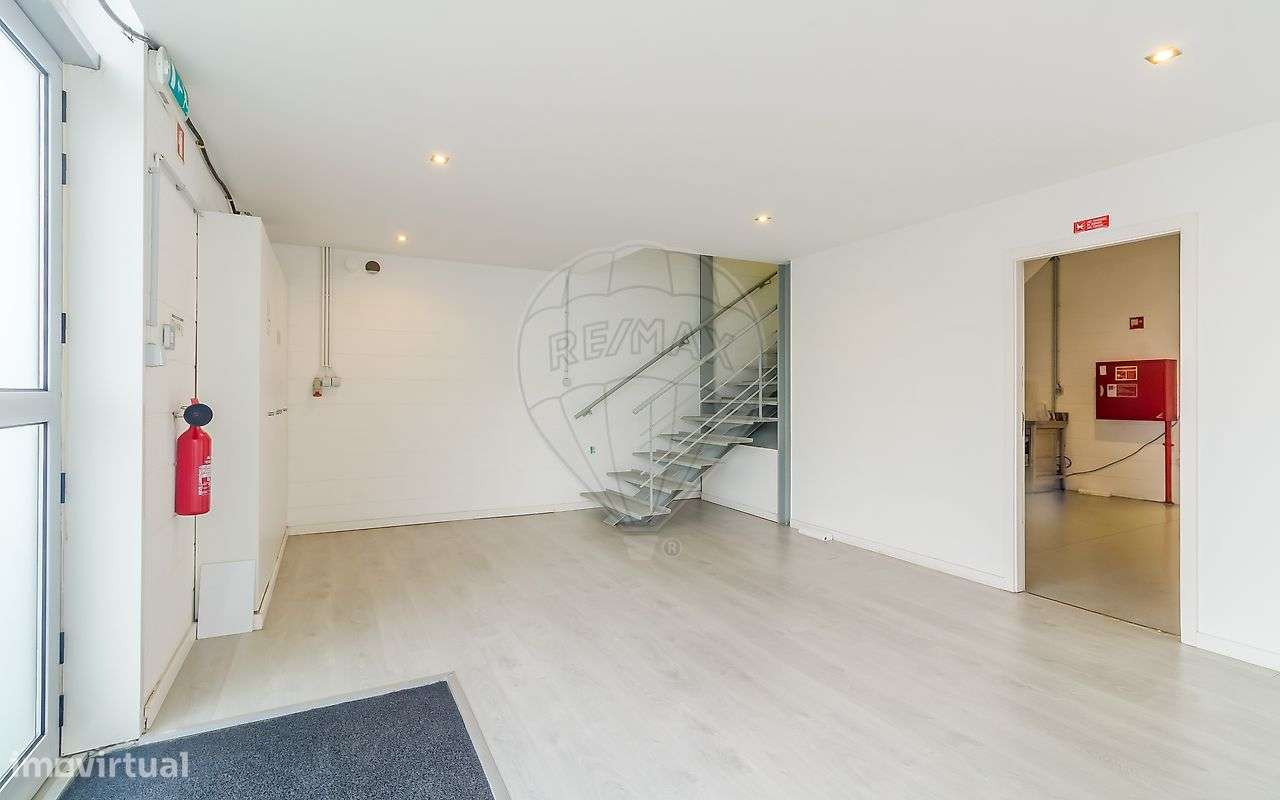 Armazém  para arrendamento - Grande imagem: 5/16