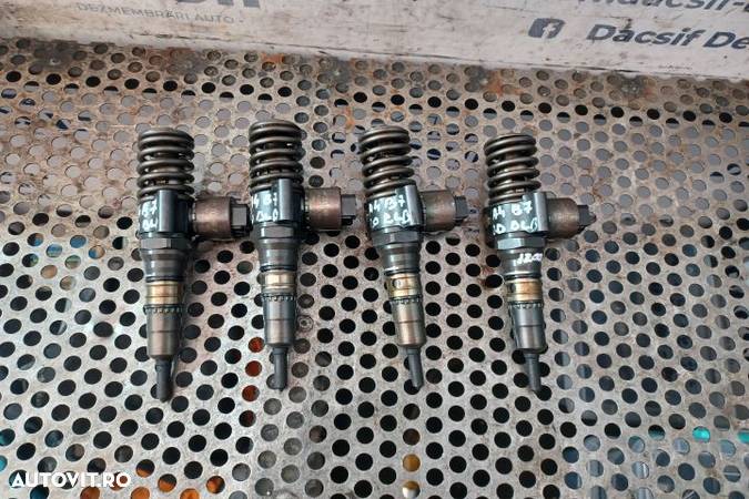 Injector motorina 2.0 BLB Audi A4 B7  [din 2004 pana  2008] seria Avant wagon 5-usi 2.0 TDI MT (140 - 1