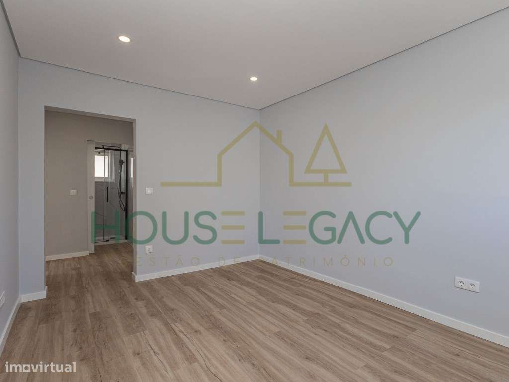 Apartamento T2 - Custóias-25