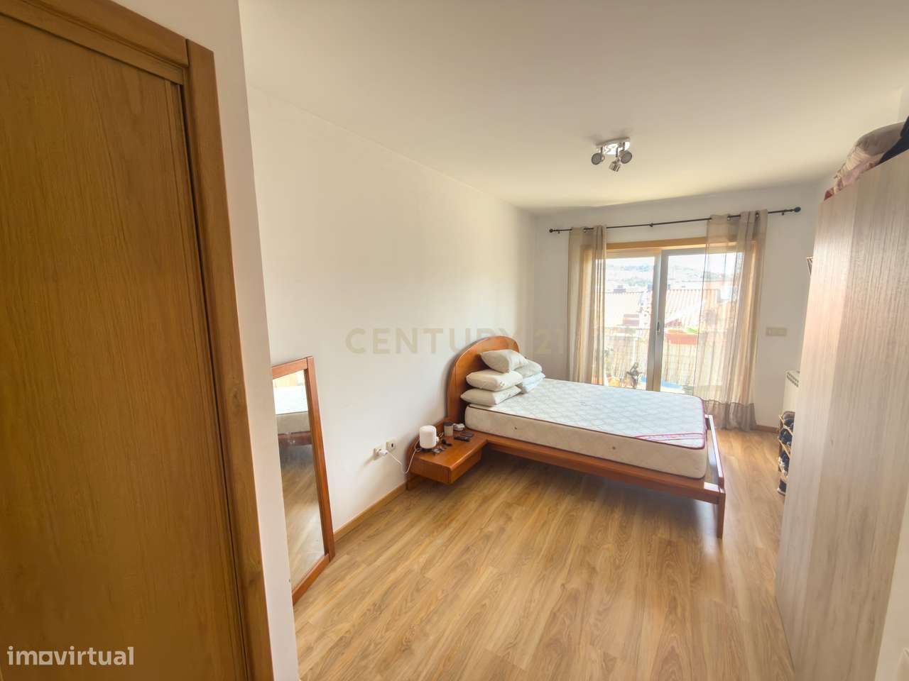 Apartamento T2 em Bragança com Vista Panorâmica-17