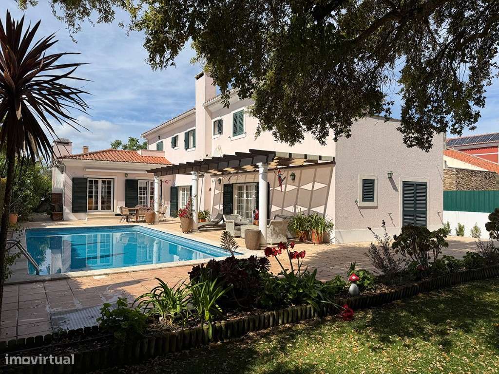 Moradia com Piscina, lote de 865 m2, a vendas nas Casas de Azeitão-32