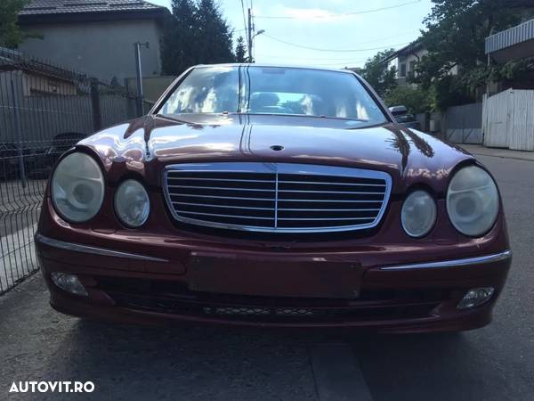 Dezmembrari Mercedes E-Class W211 2005 - 1