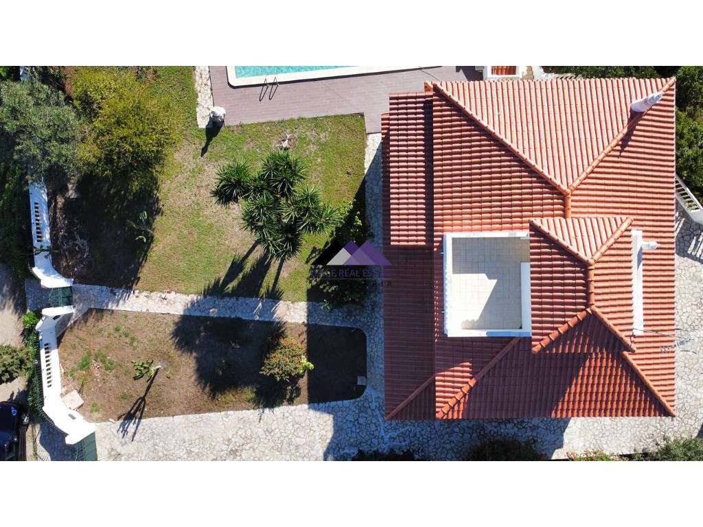 Moradia T3 c/ Piscina e Garagem-20
