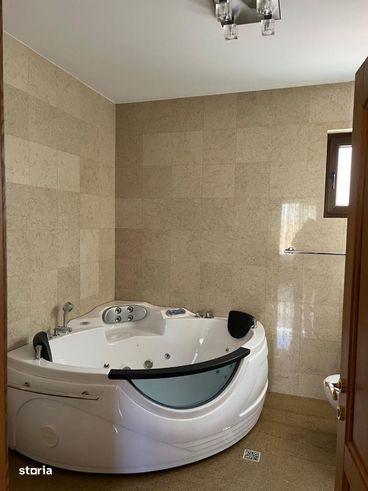 Casa spatioasa – ideala pentru familie, zona Centrala-8