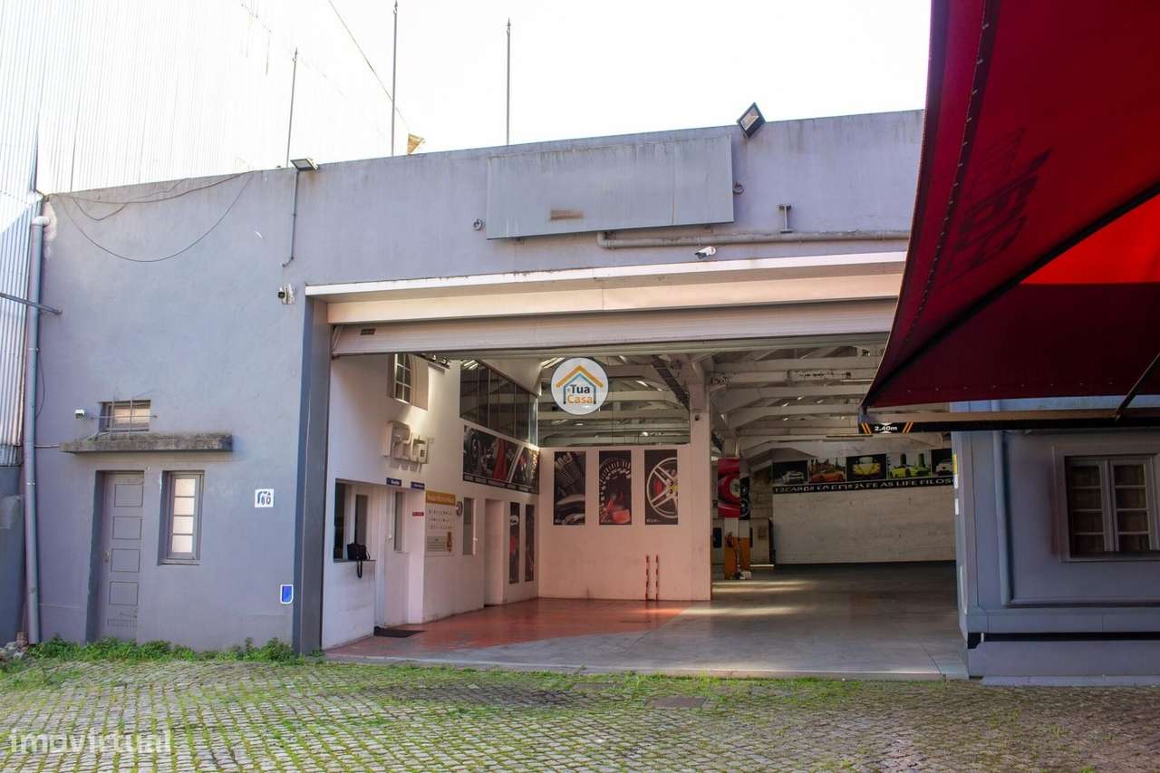 Armazém Versátil com Escritórios e Potencial de Reconversão Residencia - Grande imagem: 4/19
