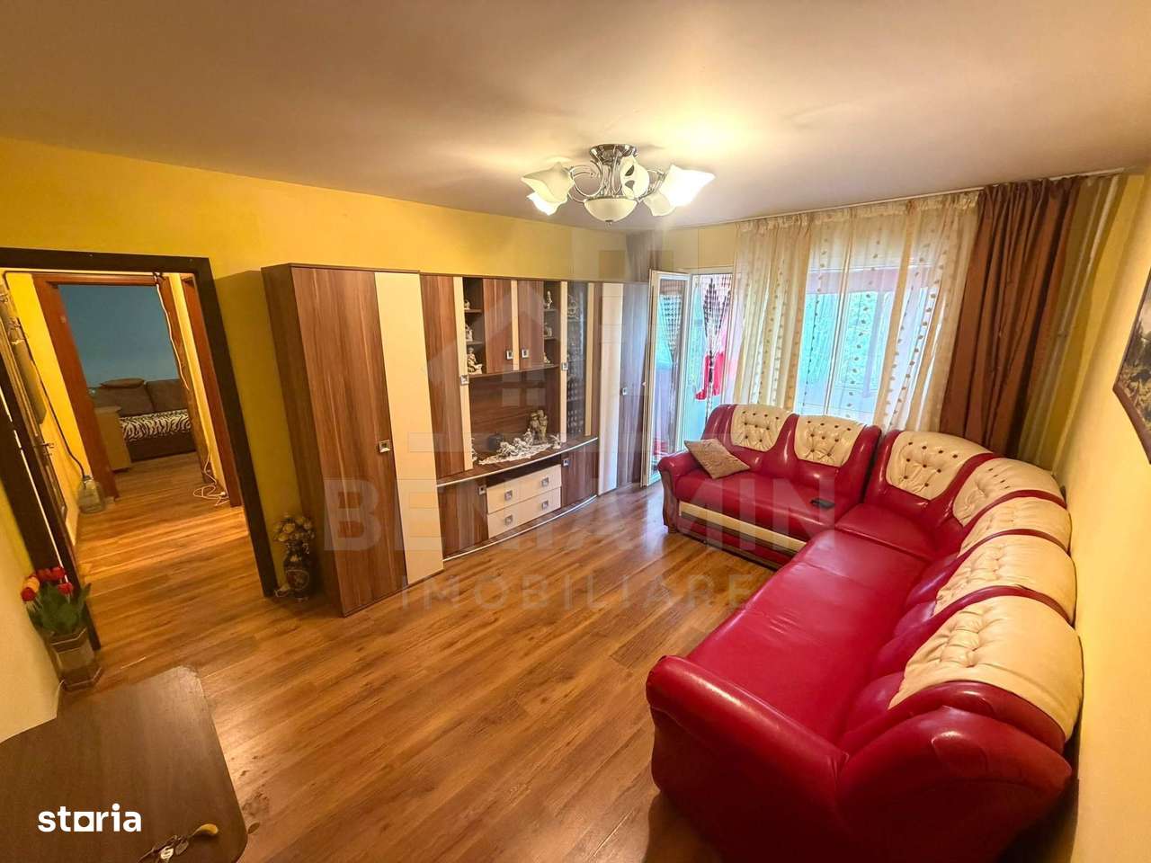 Apartament cu 3 camere - Craiovita Noua - etaj intermediar-0