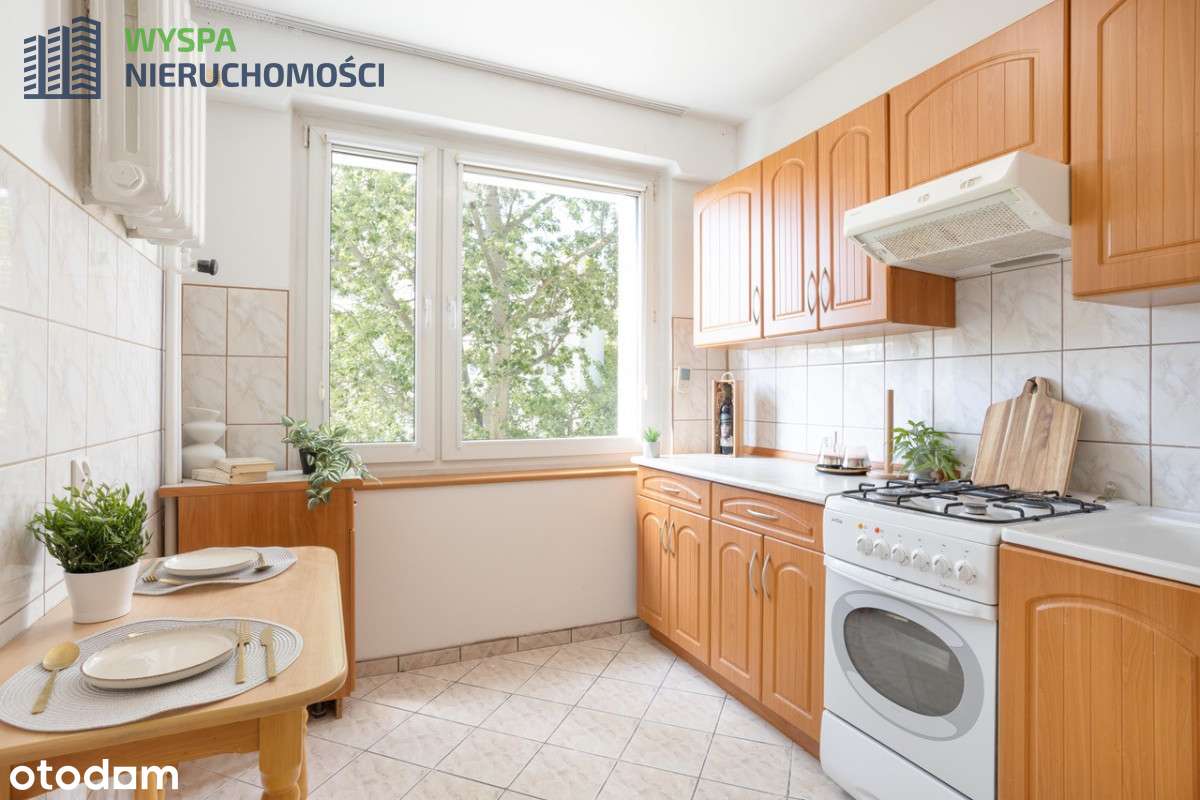 Świetny układ, 3 pokoje, kuchnia, balkon, winda