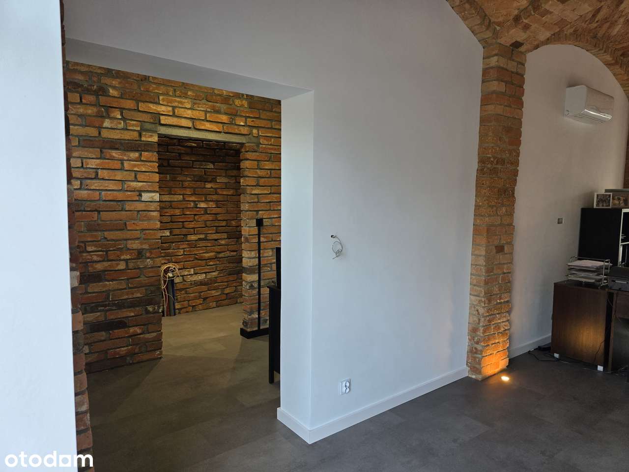 Hala na wynajem 210m² z rampą i ogrzewaniem - Pełny obrazek: 3/20