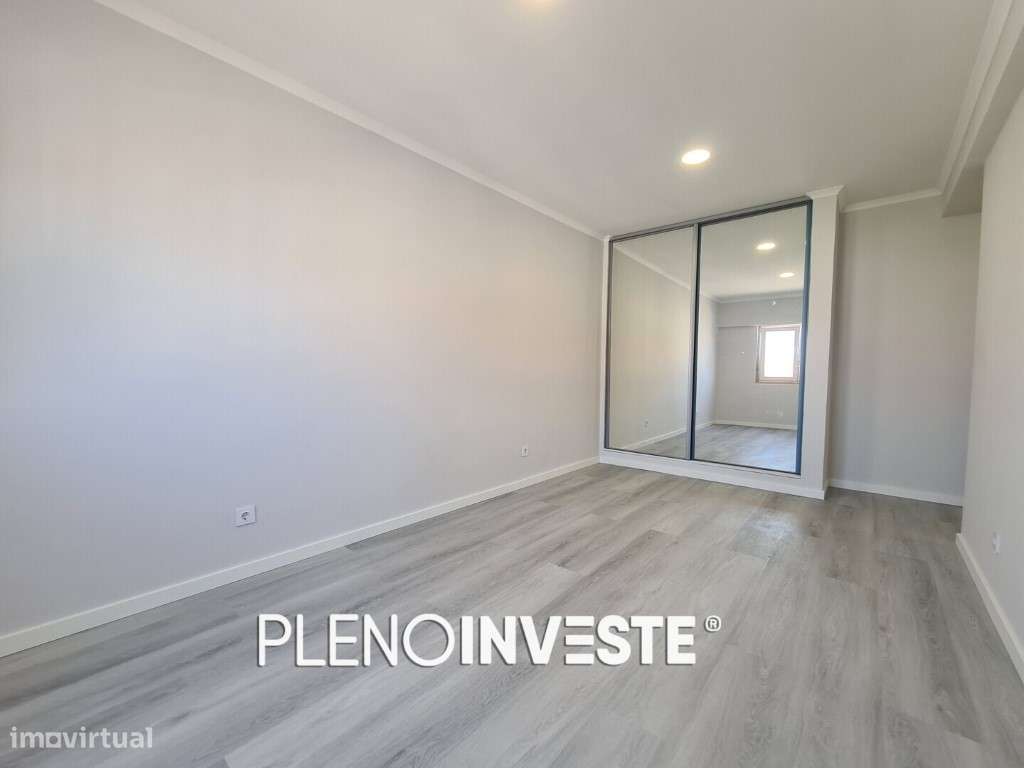 T4 totalmente remodelado na Amora-14