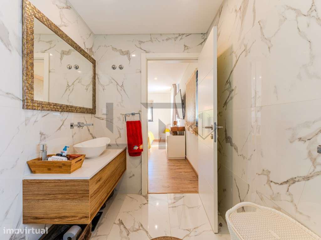 Fantástica Moradia T4 Moderna com Vista Mar, Jardim e Estacionament...-29