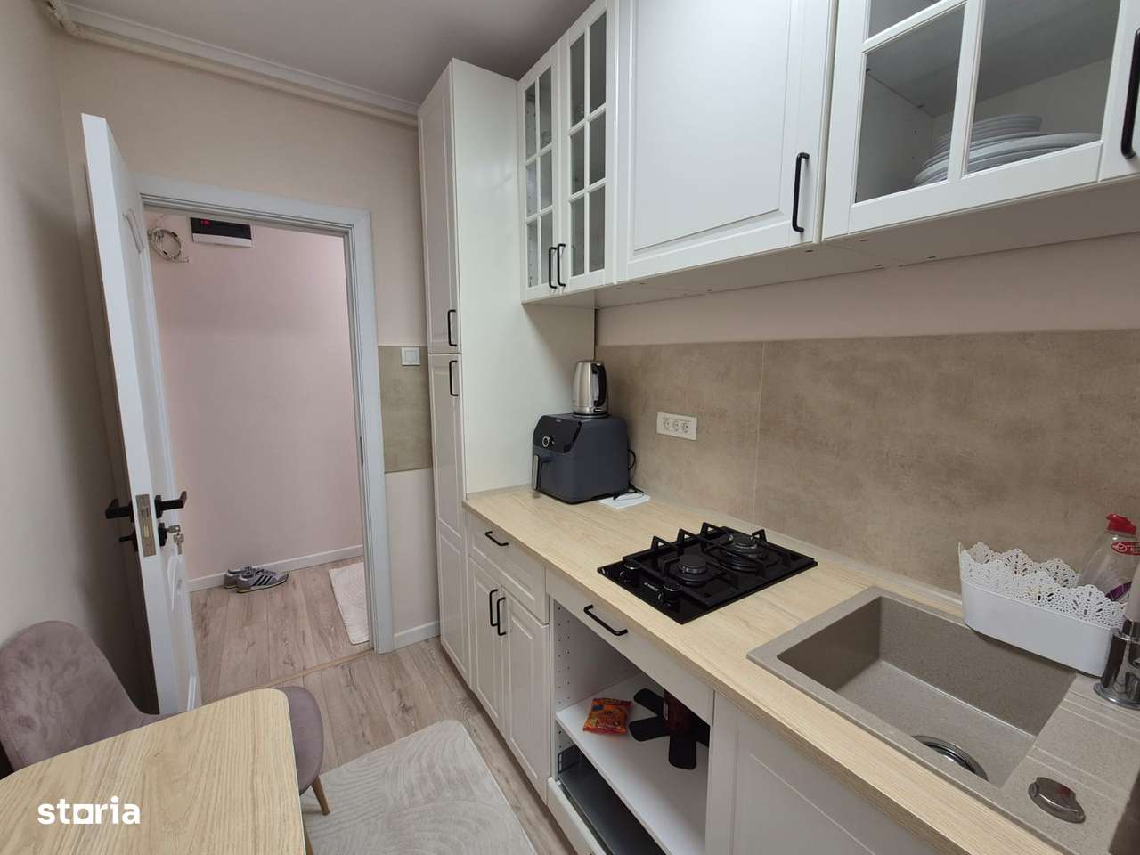 Gara-Parc 2 camere renovat complet, mobilat, utilat, etaj 1, gaze,-2