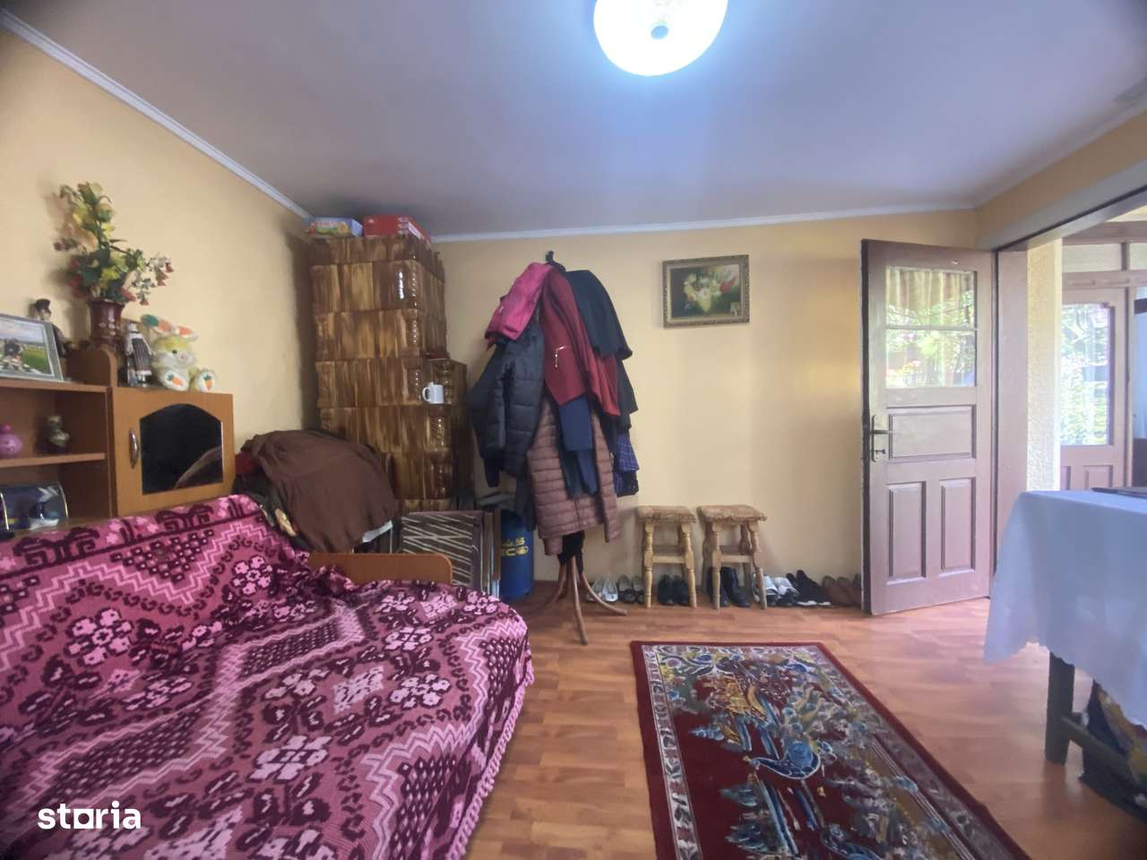 De vanzare: casa in inima unei superbe zone de deal, Valeni-Dambovita-9