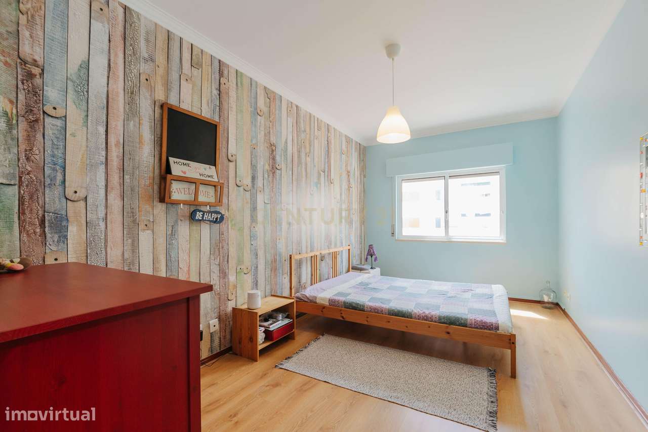 Apartamento T3 em Santa Iria de Azoia, Loures-13