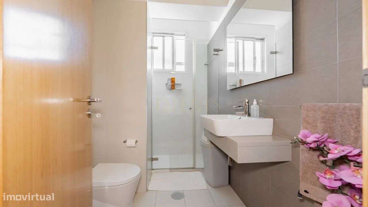 Apartamento T3 em Penafiel (2 Frações: T2+T1)-9