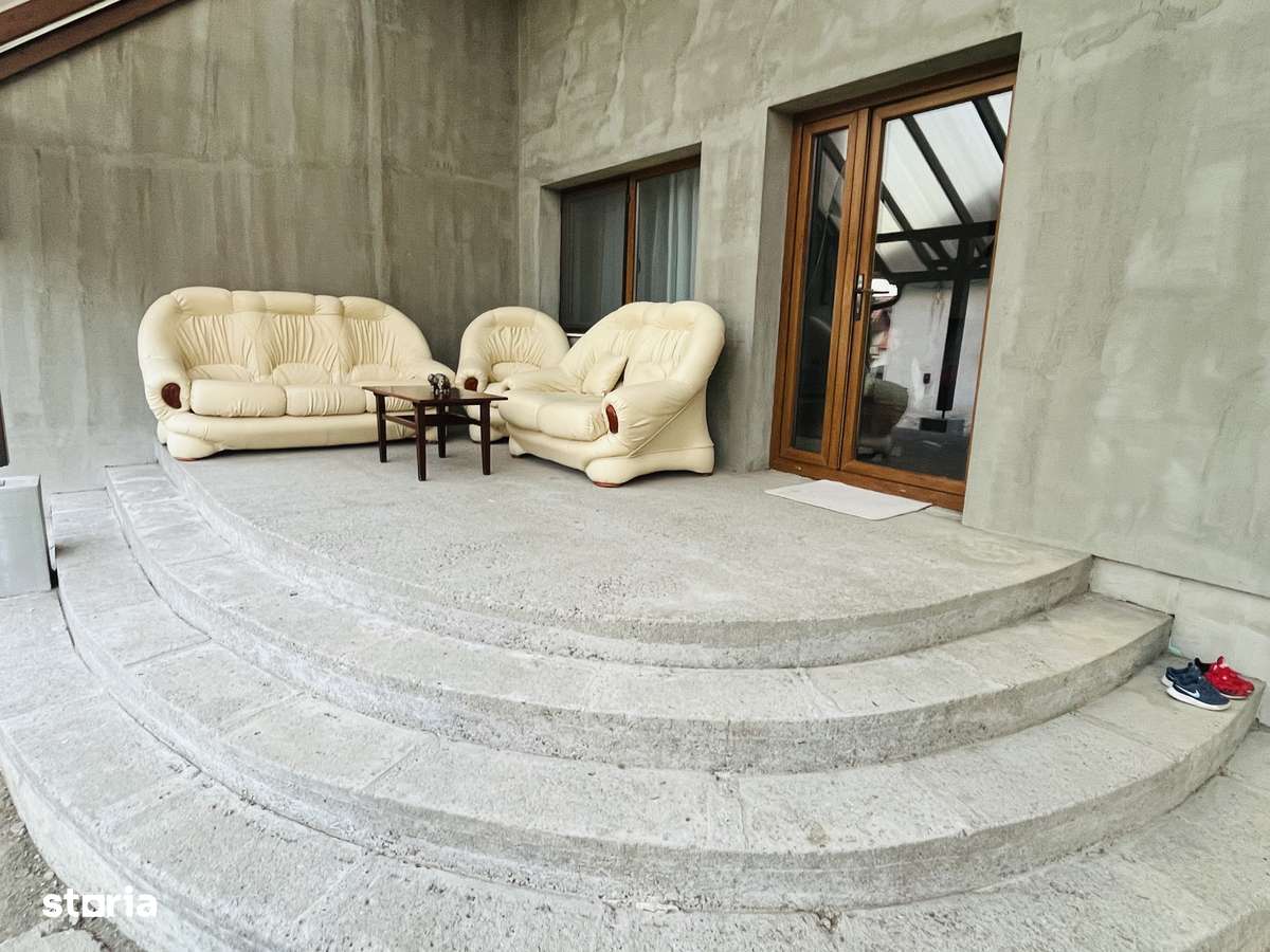 De vanzare douâ case - Imagine principală: 2/19