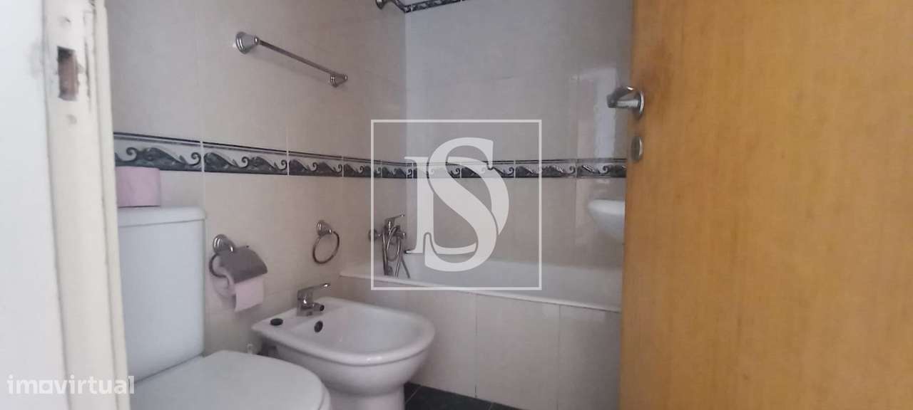 Apartamento T3 c/ arrecadação em Monte Abraão, Sintra-15