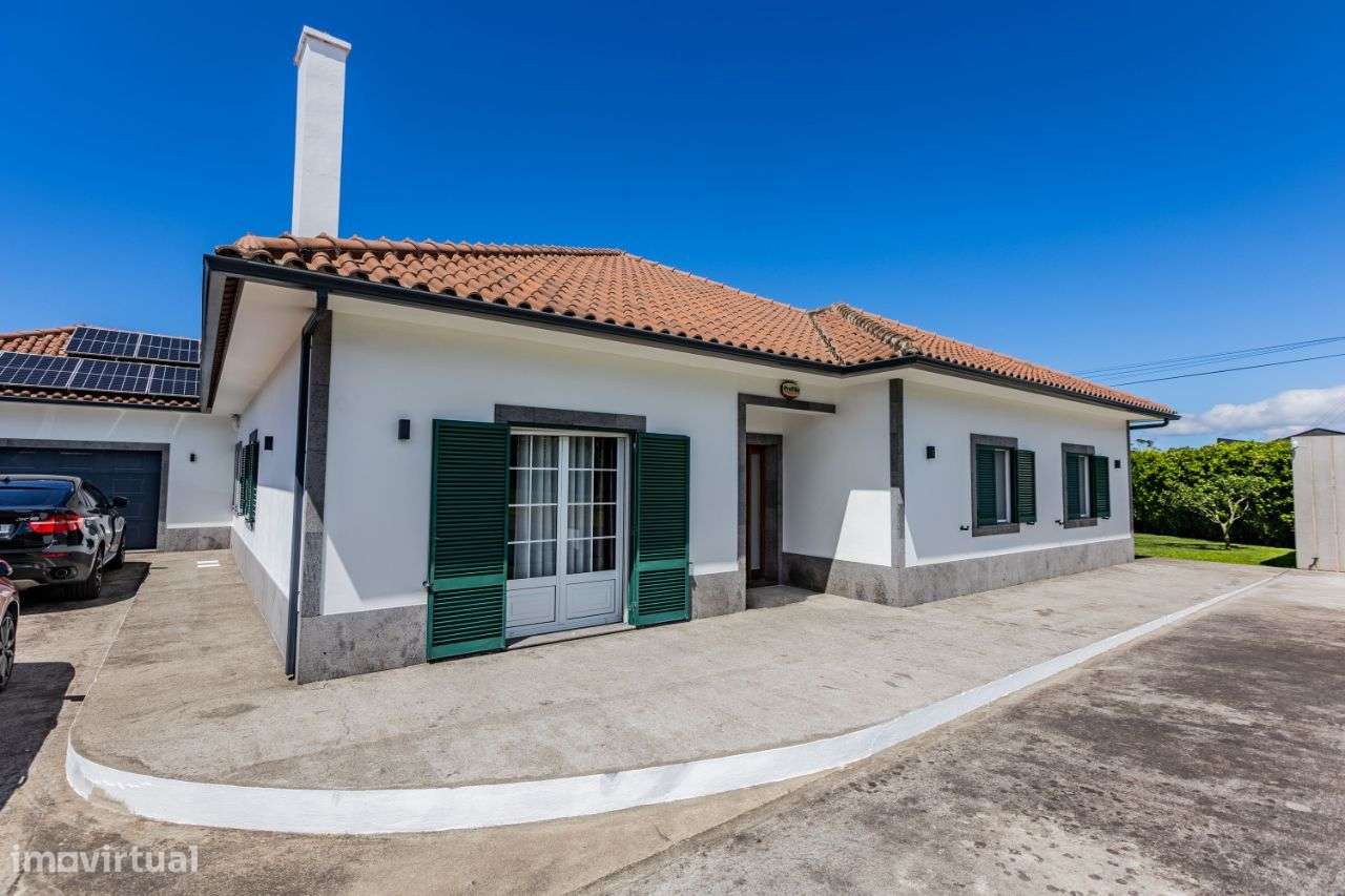 Moradia Isolada em São Vicente Ferreira - Grande imagem: 4/48