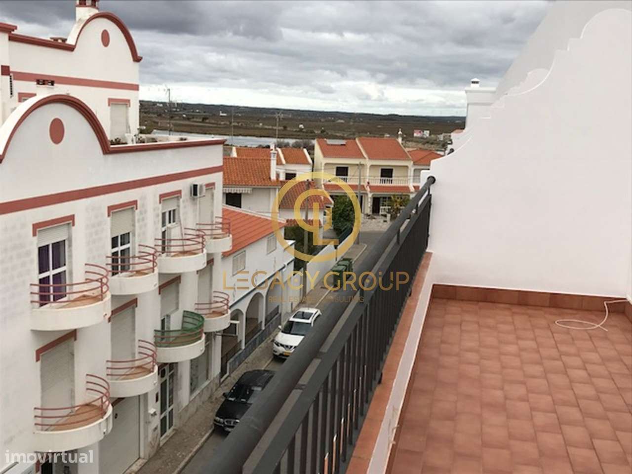 Excelente Apartamento T1+1 ( dois lugares de garagem ) - Grande imagem: 2/25