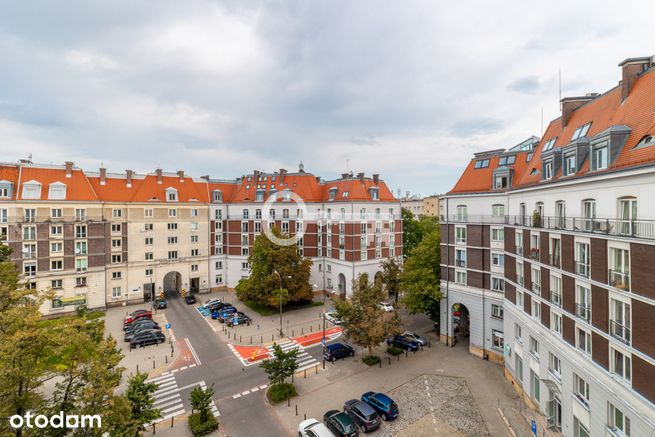 Lokal z witryną | Przy kultowym Placu Zbawiciela-5