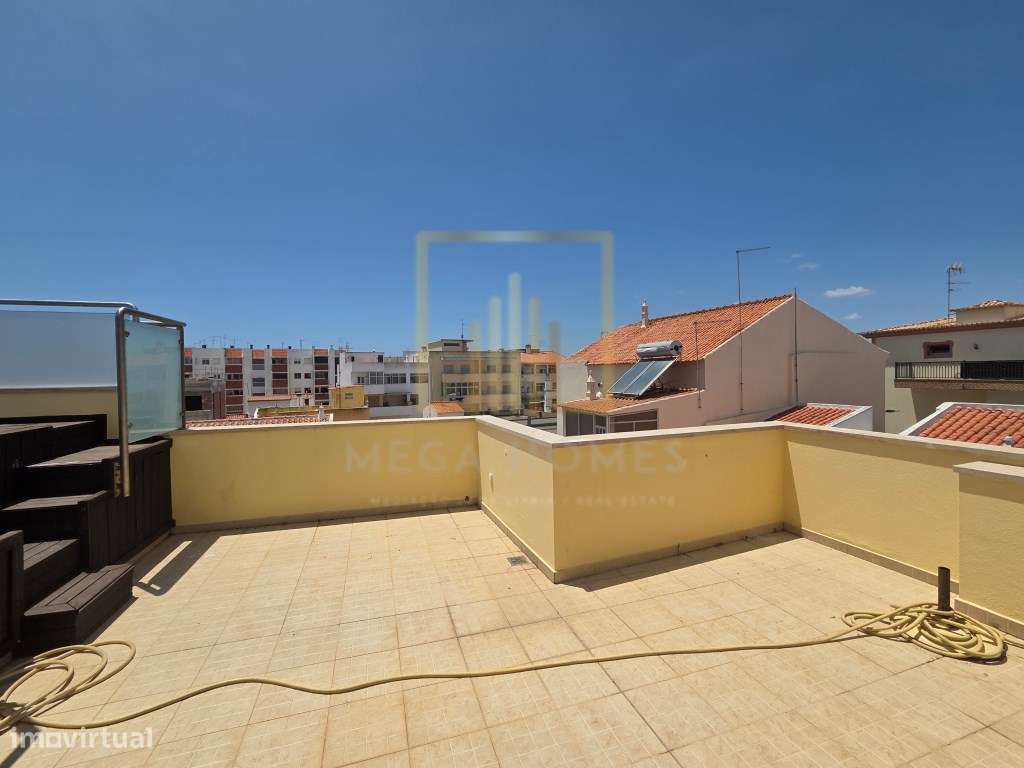 Moradia T5 com piscina + Apartamento T3, em centro de Lagoa (Algarve)-41