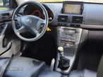 Toyota Avensis SD 2.2 D-CAT Sol+GPS - 27