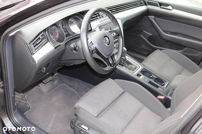 Volkswagen Passat 2.0 TDI BMT Comfortline DSG - 19