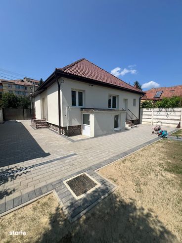 Casa de vanzare – Zona Rahovei, Sibiu-0