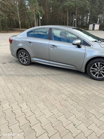 Toyota Avensis 1.8 Premium - 5