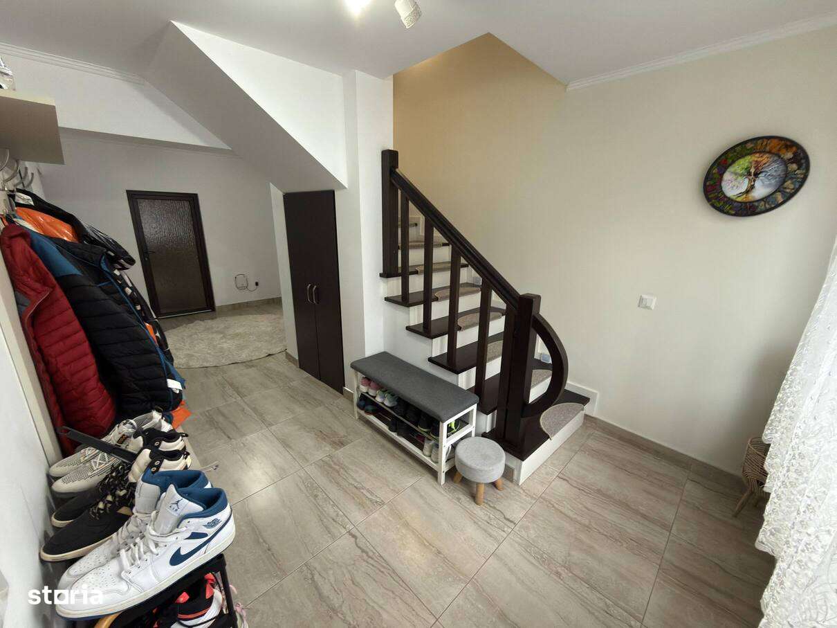 Casă complet mobilata si utilata cu 4 camere + garaj | Teren 744 mp-4