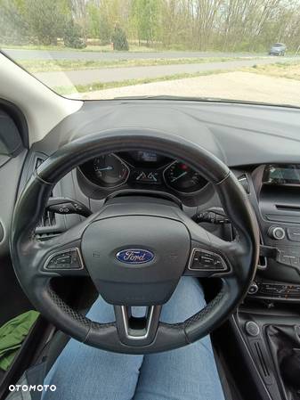 Ford Focus 1.6 Trend - 11