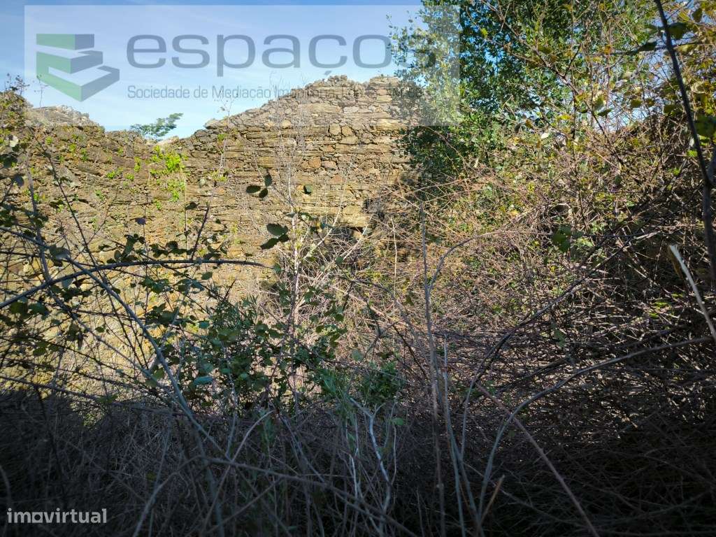 Terreno a confinal com 2 ribeiros - Grande imagem: 4/14