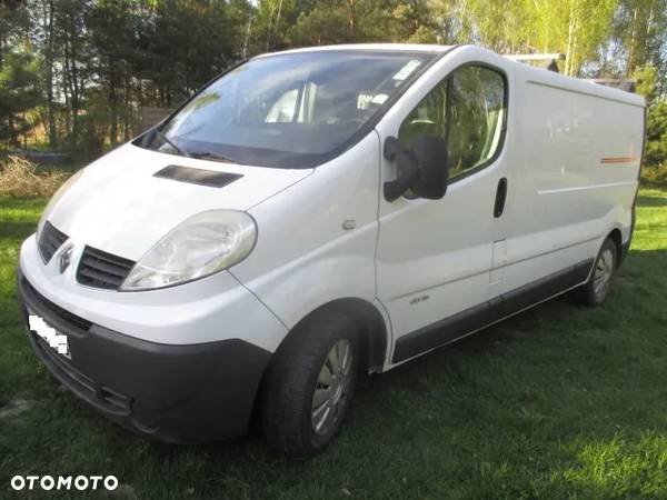 Renault TRAFIC - 2