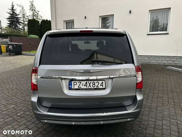 Chrysler Town & Country 3.8 Touring - 9