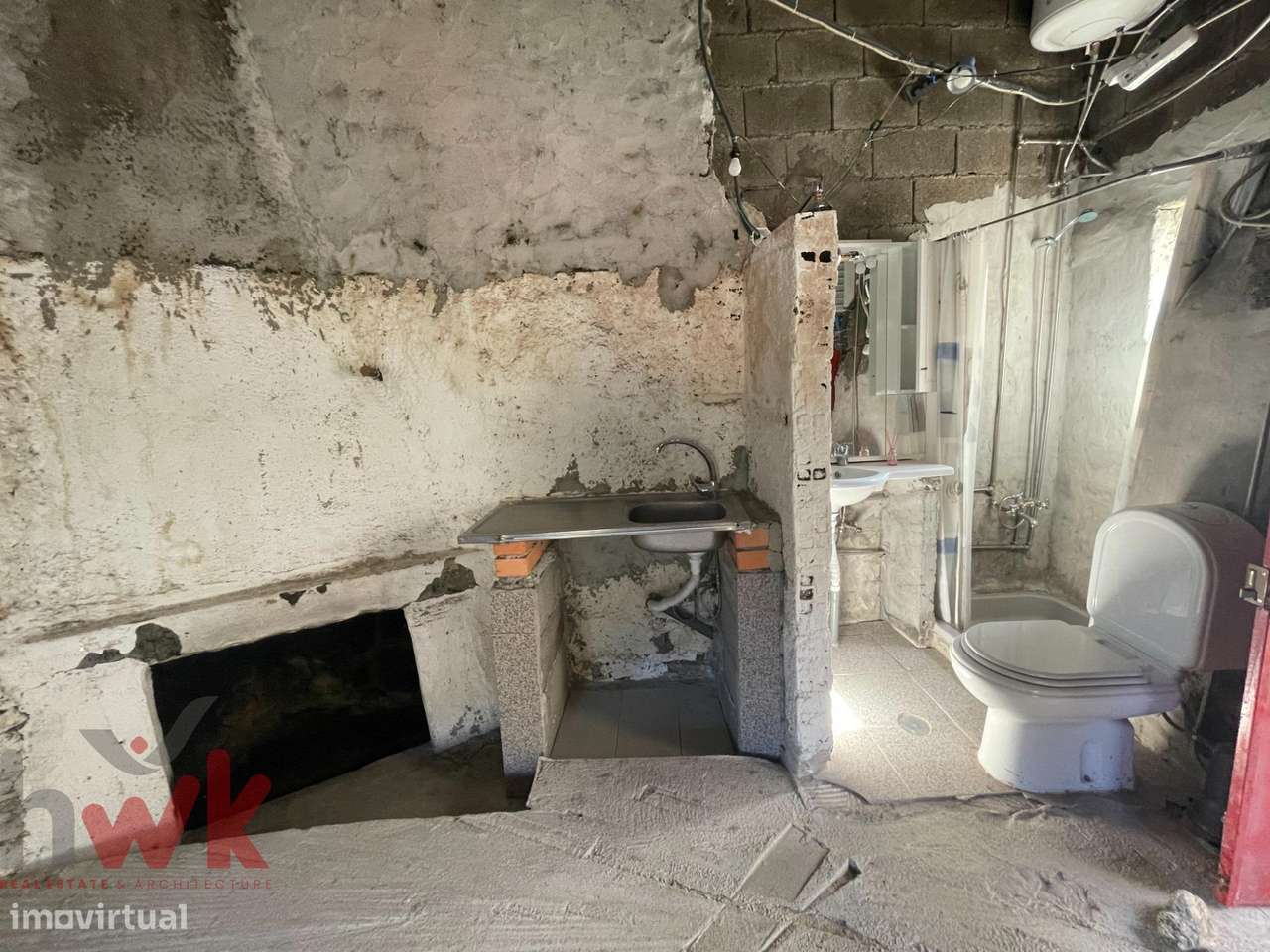 Moradia em Pedra com Charme e Potencial em Corgas, Seia-3