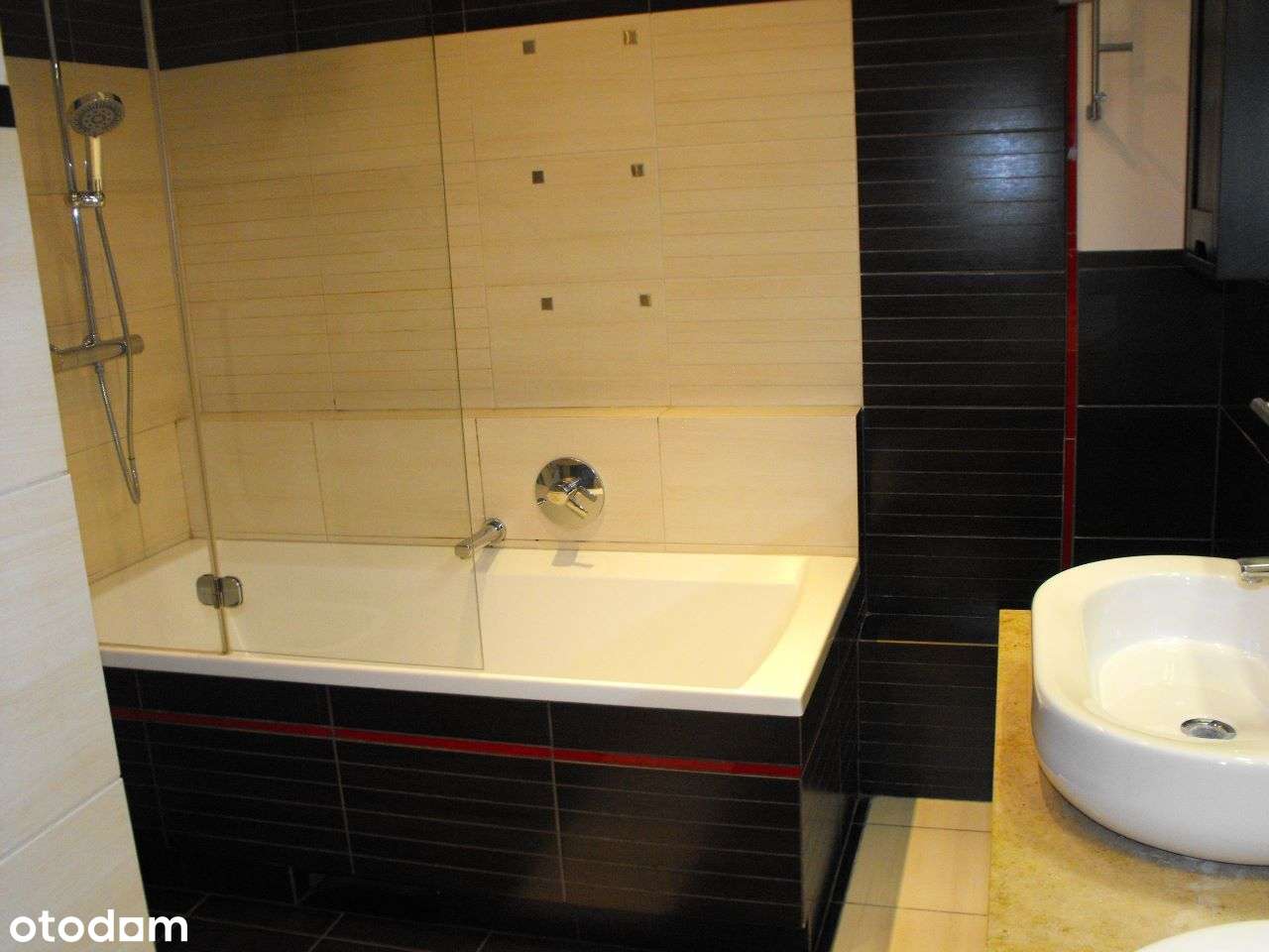 6 pok. miedzy rynkiem a uniwersytetem / English - Pełny obrazek: 5/9