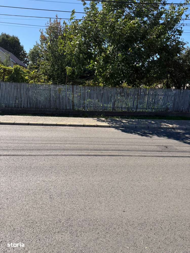 Vand Teren intravilan stradal  ,   pe strada  Bucegi - Imagine principală: 2/12