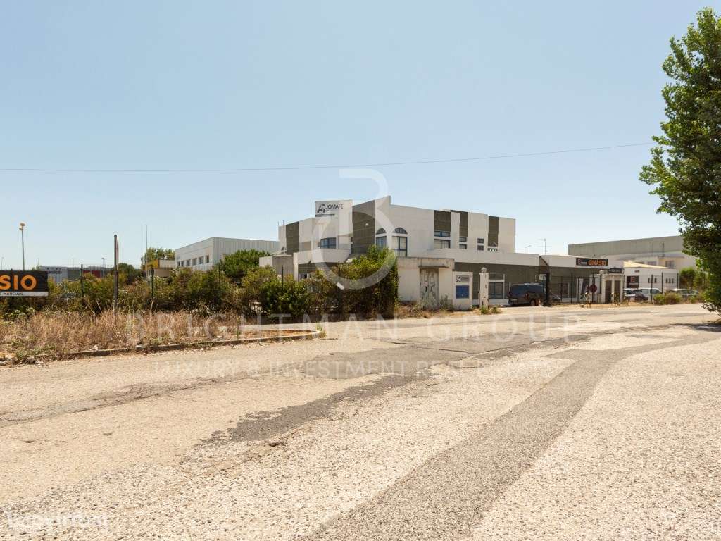 Prédio Comercial, com estacionamento, Rio de Mouro, Sintra - Grande imagem: 5/30