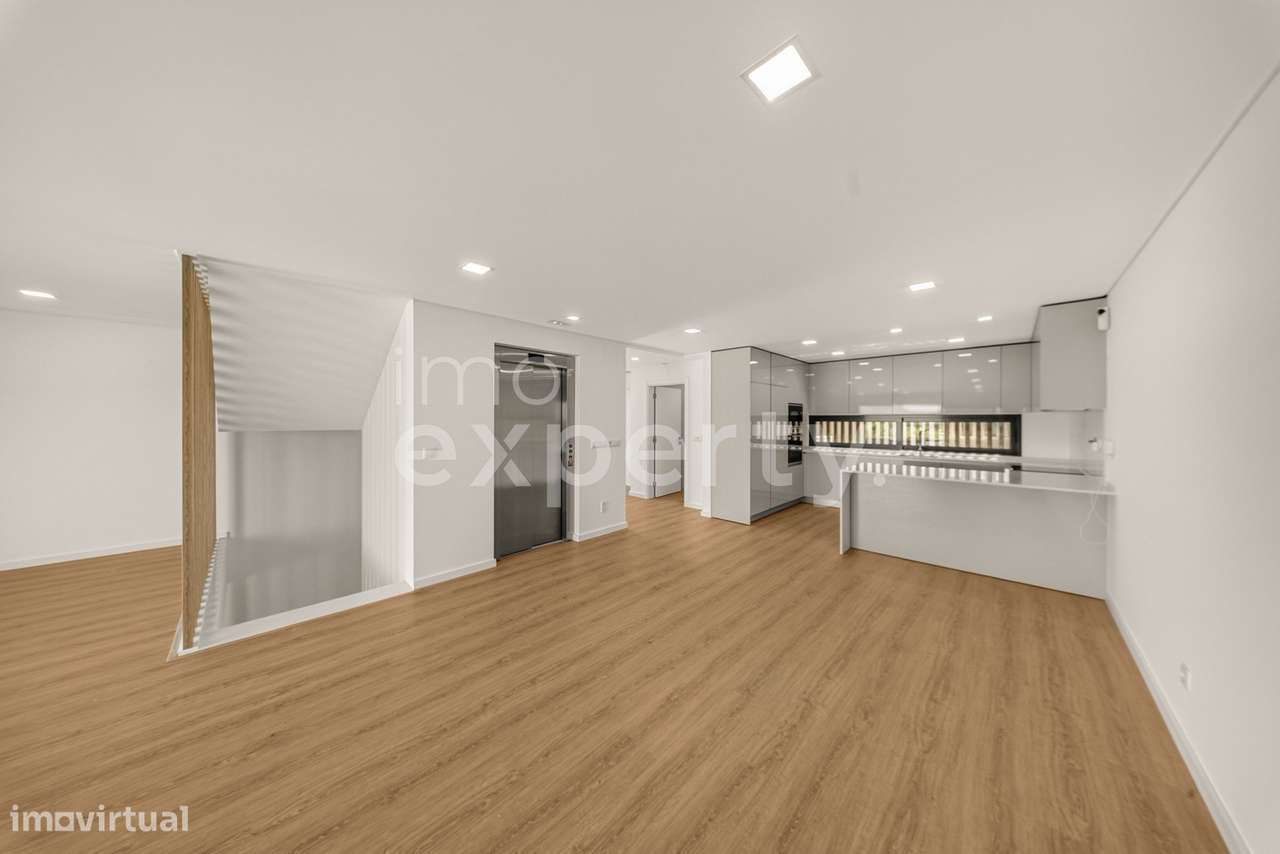 Moradia T5 de Luxo com piscina na Mealhada, Loures-10