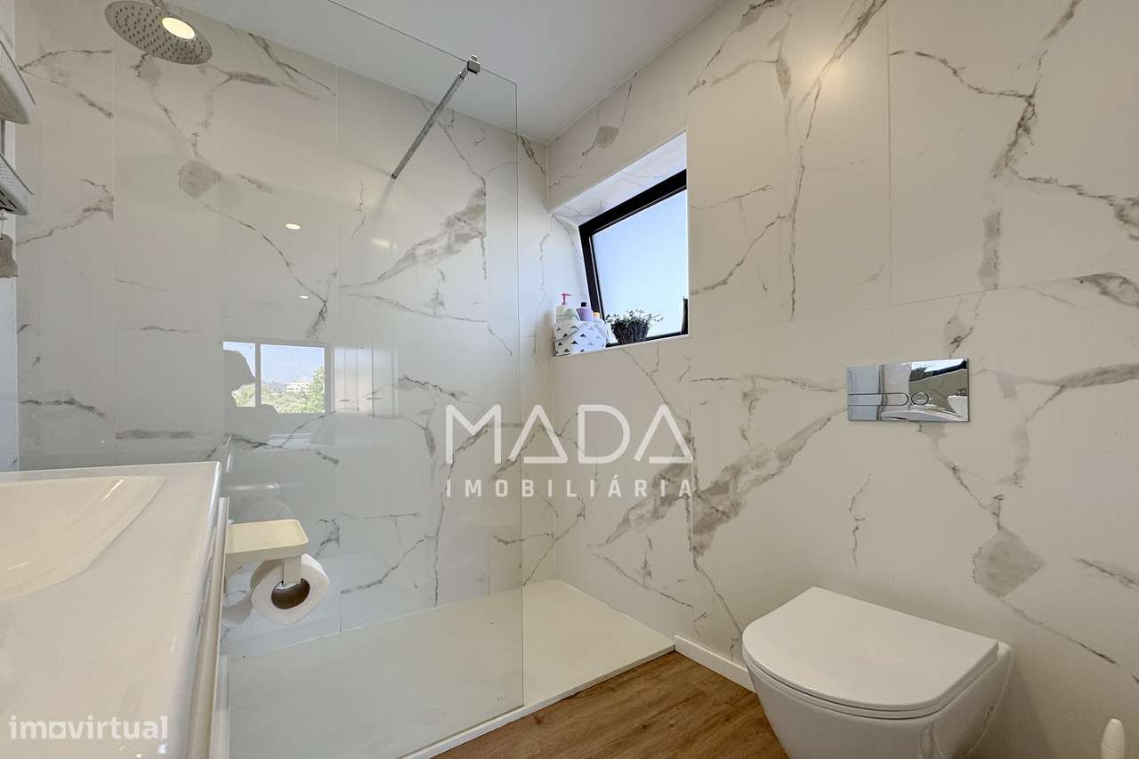 Apart. T3 renovado c/garagem (2 carros) na Av. 31 de Janeiro em Braga-13