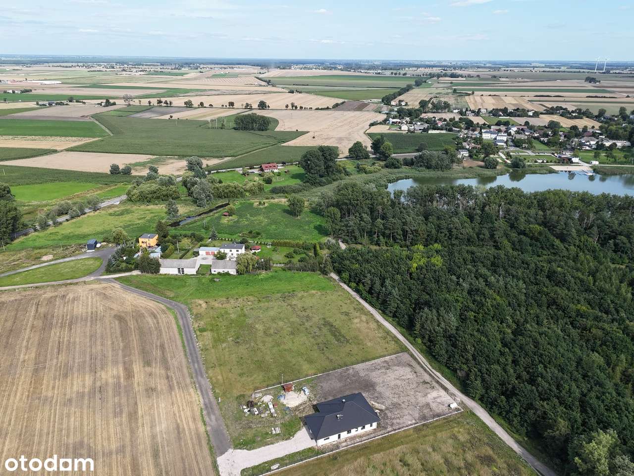 Bliskość jeziora, lasu i miasta – idealne działki - Pełny obrazek: 2/8