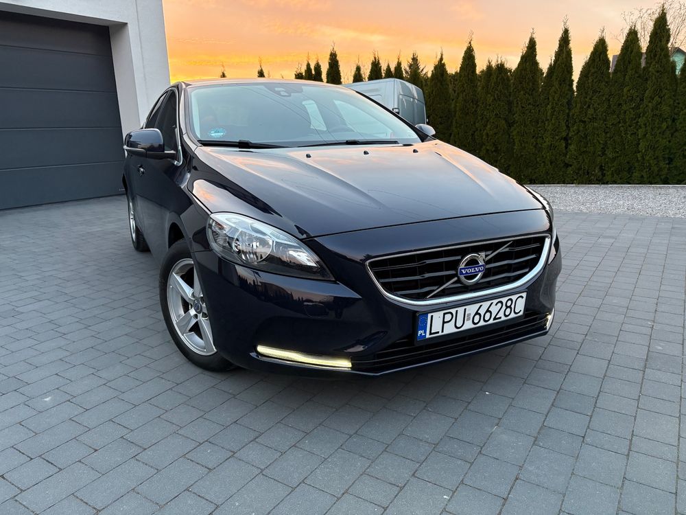 Volvo V40 II D2 Summum 2015